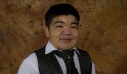 "Они называют меня крохой". Самат Рамазанов живет полной жизнью с редкой болезнью