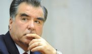 Участники церемонии потеряли сознание на глазах у президента Таджикистана