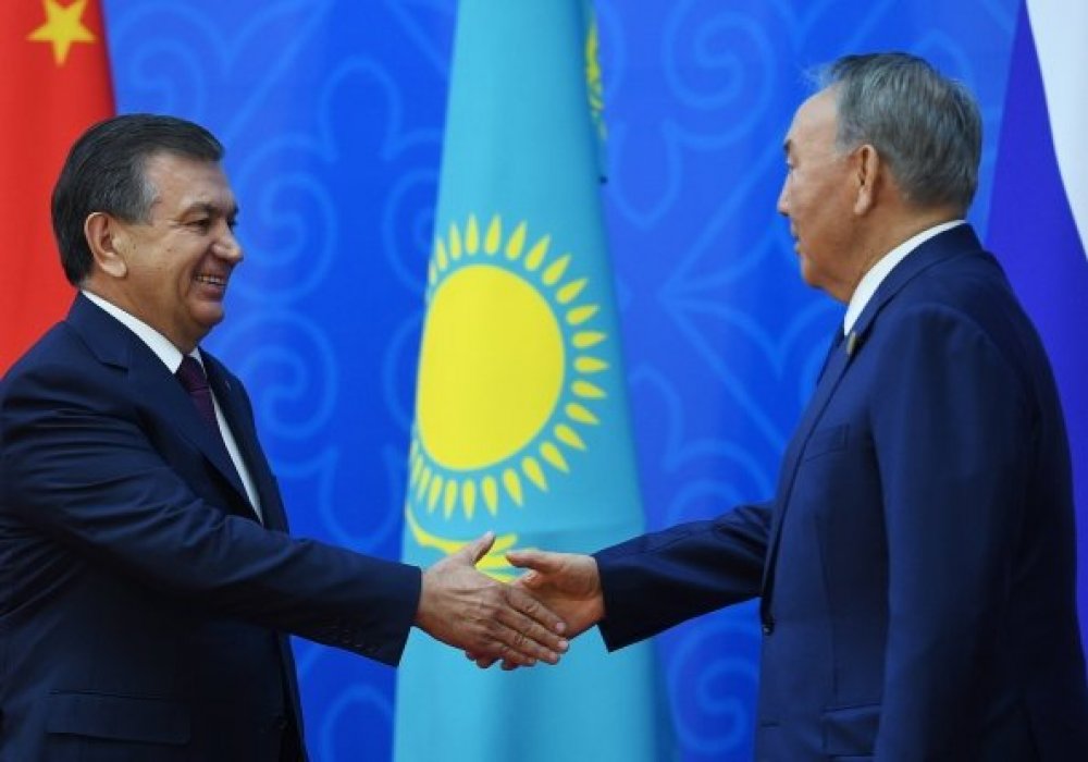 Мирзиеев назвал Назарбаева великим политиком и Президентом