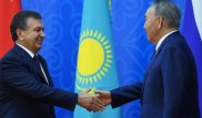 Мирзиеев назвал Назарбаева великим политиком и Президентом