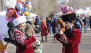Маме шестерых детей подарили квартиру в Караганде
