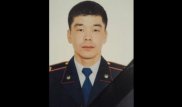 Министр Тургумбаев обратился к матери погибшего в Атырау сержанта
