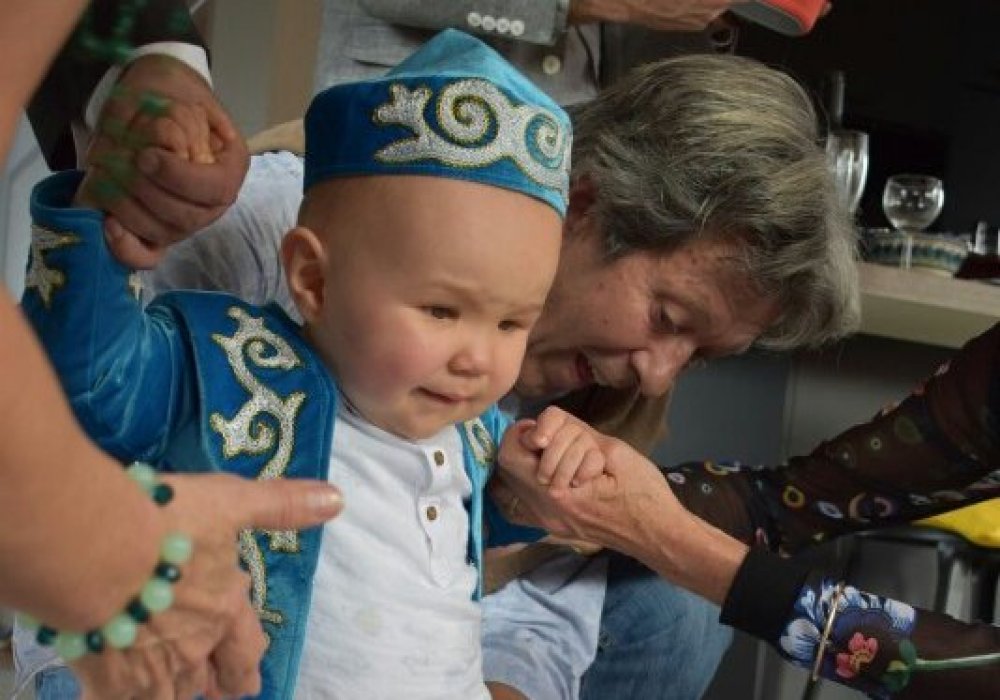 Французское воспитание, или Как казахстанские мамы растят детей в Европе