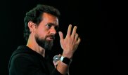 Глава Twitter получил годовую зарплату в 1,4 доллара