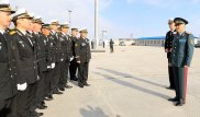 Министр обороны посетил пункт базирования военных кораблей в Актау