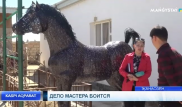 Житель Жанаозена создает шедевры из металлолома