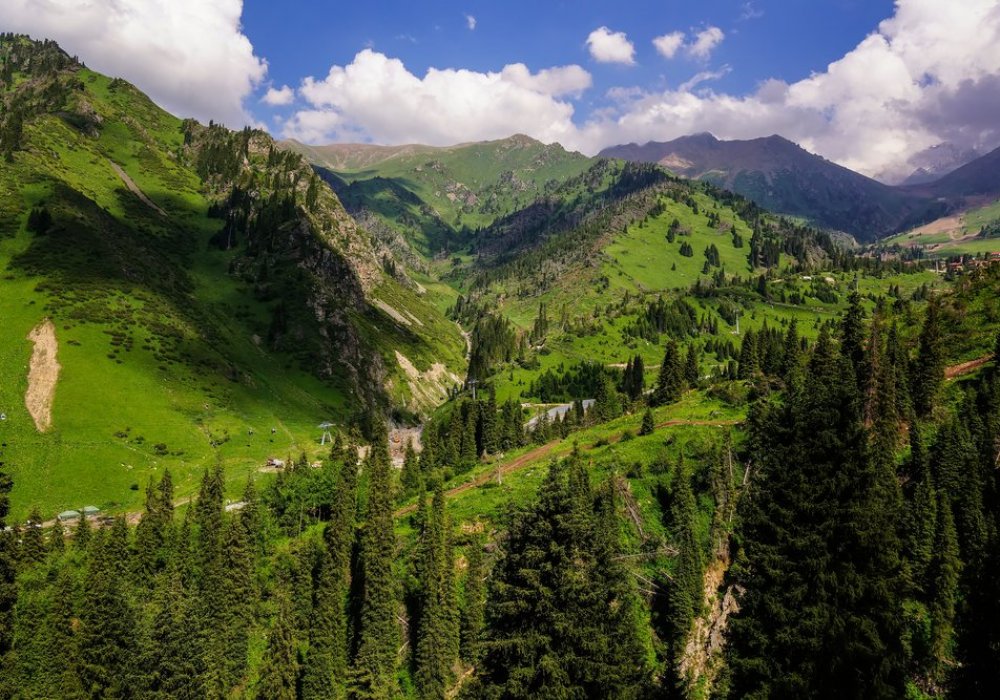Куда поехать на майские: обзор национальных природных парков Казахстана