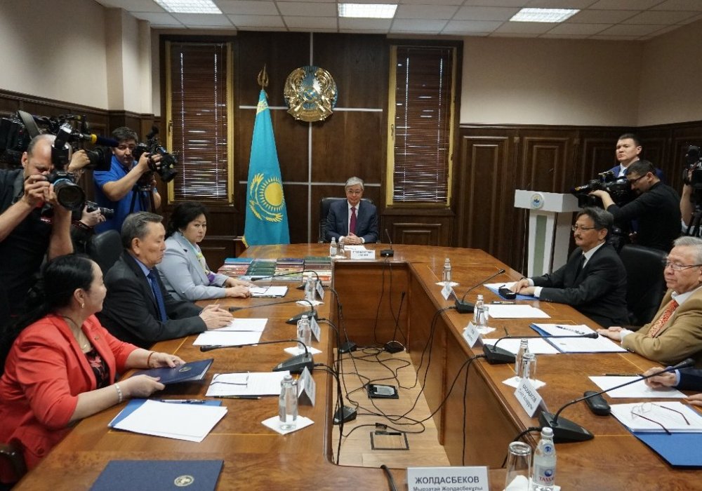 Токаев в совершенстве владеет казахским - комиссия