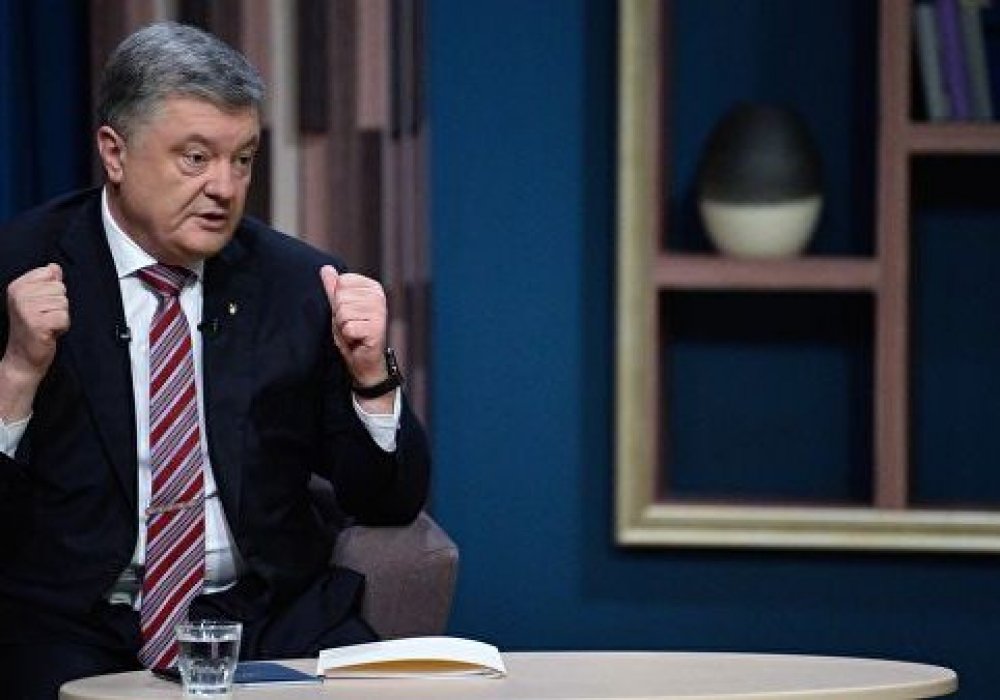 Украинские судьи потребовали уголовного дела против Порошенко