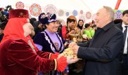 Назарбаев поздравил казахстанцев с Днем единства народа