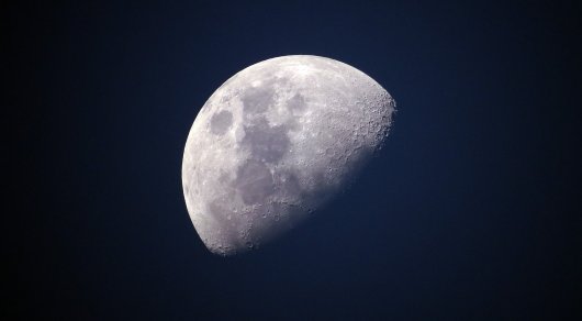 В Луну врезался неизвестный космический объект