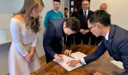 Молодожены сыграли свадьбу в посольстве Казахстана в Норвегии