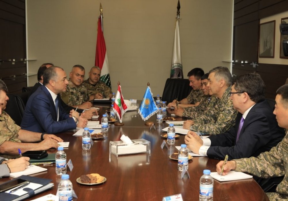 Главы оборонных ведомств Казахстана и Ливана обсудили вопросы сотрудничества