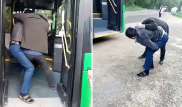 Водитель напал на пассажира автобуса в Алматы