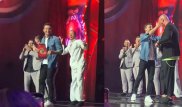 Зеленский пришел на "Лигу смеха" и задорно потанцевал на сцене
