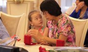 Многодетные семьи получили квартиры в Караганде