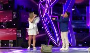 Ержан Максим и Микелла Абрамова спели дуэтом на "Детской новой волне"