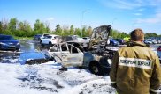 Возле аэропорта Нур-Султана горел автомобиль