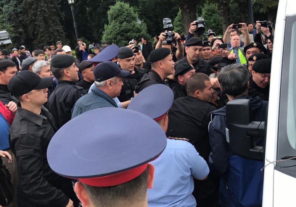 Митинг в Алматы. Фото ©Tengrinews.kz 