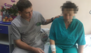 Врачи рассказали о состоянии женщин, порезавших себя во время митинга в Алматы