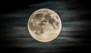 В недрах Луны нашли обширные залежи металлов
