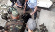 ЧП в ВКО: рабочий погиб в канализационном колодце