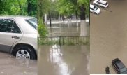 Ливень размыл набережную и затопил улицы в Павлодаре