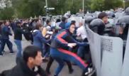 Более 300 полицейских пострадали во время митингов - МВД