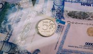 Тенге укрепился из-за нефти и рубля - Нацбанк