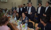 Токаев совершил объезд пострадавшего от взрывов города Арысь