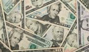 В Казахстане в несколько раз выросли "чистые" продажи долларов