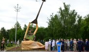 11-метровый памятник домбре установили в Кокшетау