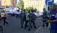 За что задерживали на митингах 6 июля, объяснил Тургумбаев