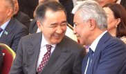 Тасмагамбетов и Сагинтаев встретились на открытии улицы в Алматы