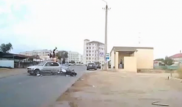 Жесткое столкновение мотоциклиста с BMW попало на видео