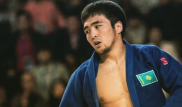 Елдос Сметов взял золото, уложив монгольского чемпиона мира