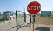 Разыскиваемые в России машины задержали на границе Казахстана с Узбекистаном
