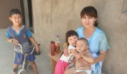 Оставившая детей в акимате женщина объяснила свой поступок