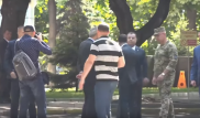 Зеленский резко оттолкнул министра обороны Украины