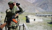 На кыргызско-таджикской границе снова стрельба: ранен пограничник