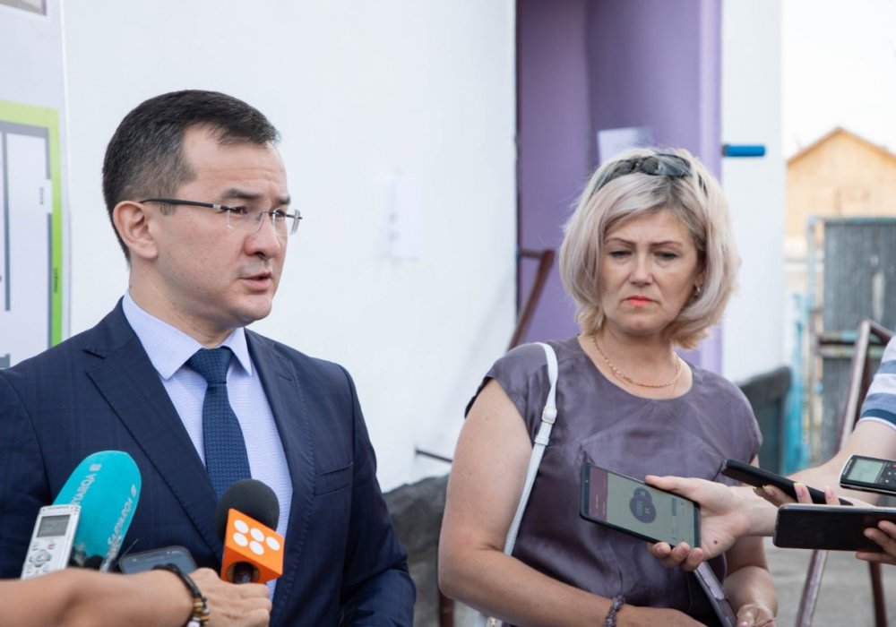 Руководитель Управления здравоохранения Карагандинской области Ержан Нурлыбаев.