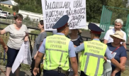 Жители перекрыли трассу в Алматинской области