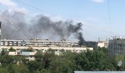 Сильный пожар начался на проспекте Назарбаева в Алматы