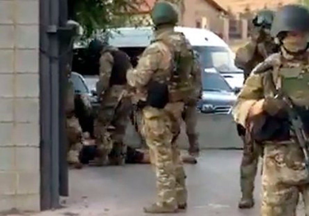 Несколько спецназовцев находятся в заложниках у сторонников Атамбаева