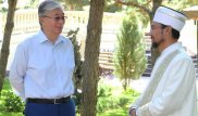Токаев поздравил казахстанцев с праздником Курбан айт