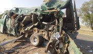 Бензовоз врезался в микроавтобус с 17 пассажирами под Алматы. Есть жертвы
