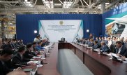 Мамин провел совещание по развитию сельхозмашиностроения