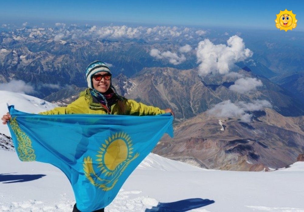 Дана Нуржанова на самой высокой горной вершине Европы - Эльбрус. @ Из личного архива  Даны Нуржановой 