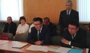 Чиновник получал талоны на бензин для нерабочего авто