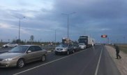 25-километровая пробка образовалась на границе Казахстана с Россией